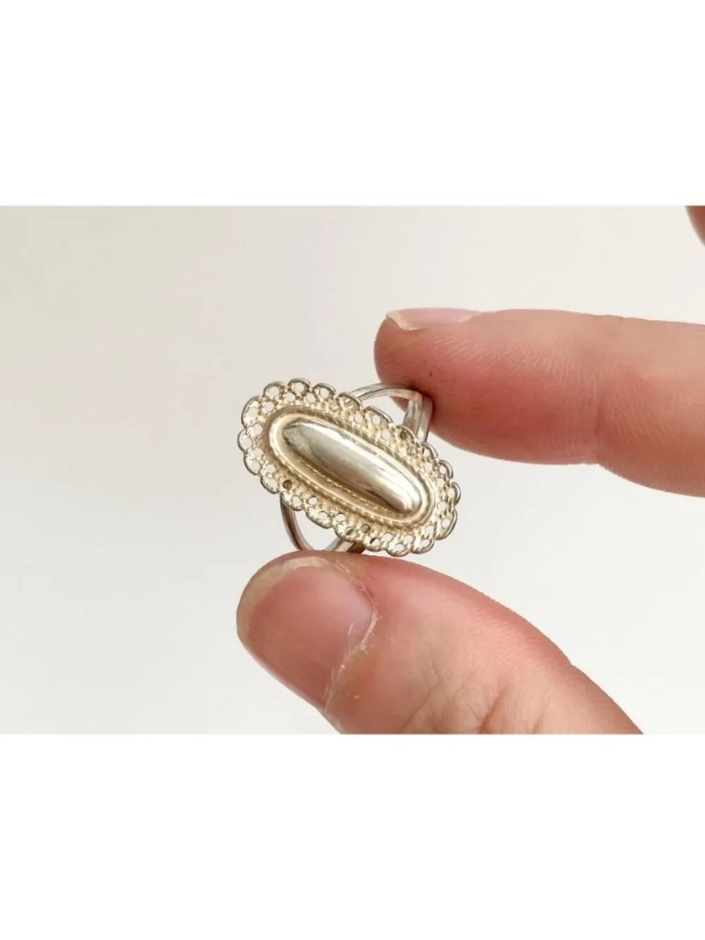 Beau Sterling Signed Cutout Lace Frame Sterling Silver 925 Vintage Ring sz 5.75